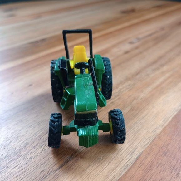 ERTL‎  John Deere 6400 Row Crop Tractor Diecast Toy - Picture 3 of 8